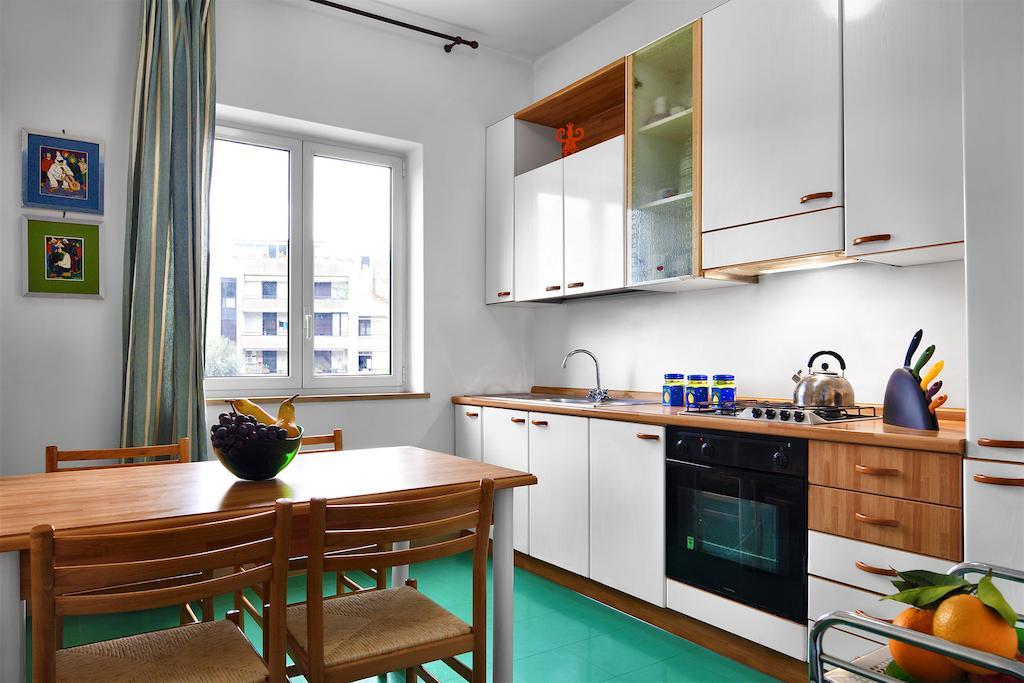 Caruso 1 By Villasandco Rentalsorrento Sorrento Quarto foto
